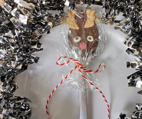 En forme de renne, de flocon ou de sapin&nbsp;: voici comment faire des sucettes en chocolat faciles pour No&euml;l