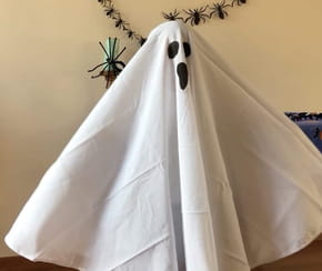Fabriquez un déguisement de fantôme pour Halloween sans faire aucune couture