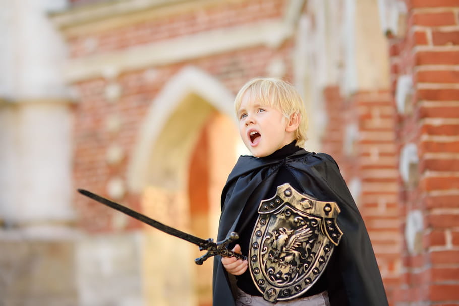 Déguisement enfant : accessoires, costumes, maquillage et masques
