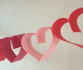 Guirlandes en papier c&oelig;ur