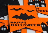 Cartes d'Halloween : nos modèles pour surprendre vos invités et vos proches