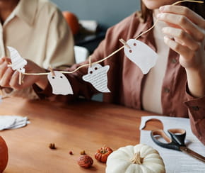 Tous nos activit&eacute;s manuelles et bricolages autour des fant&ocirc;mes d'Halloween