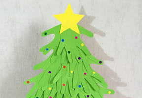 Fabriquez &agrave; quatre mains un centre de table en forme de sapin de No&euml;l