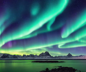 Aurore bor&eacute;ale, arc-en-ciel... l'explication scientifique derri&egrave;re les plus beaux ph&eacute;nom&egrave;nes lumineux