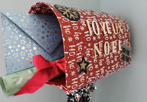Bo&icirc;te aux lettres au p&egrave;re No&euml;l&nbsp;: le tuto qui fera briller les yeux des enfants
