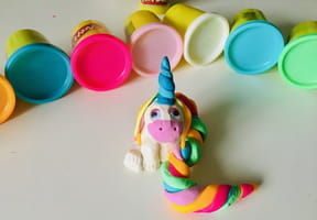 Licorne en p&acirc;te &agrave; modeler