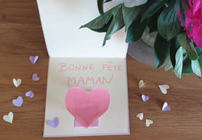 Apprenez &agrave; cr&eacute;er une carte lance-confettis pour la f&ecirc;te des M&egrave;res